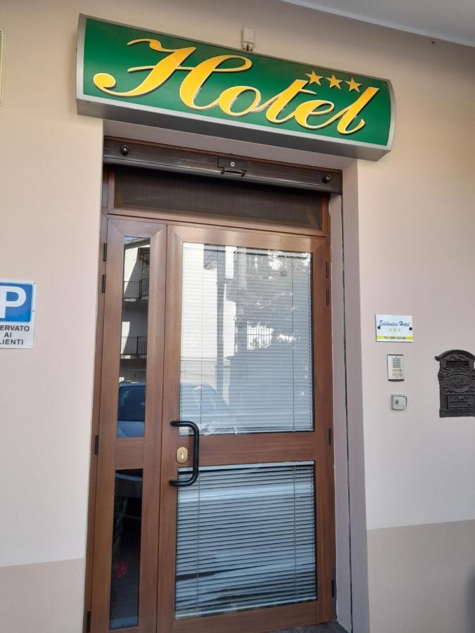 Hotel Edelweiss Laino Borgo Exterior foto